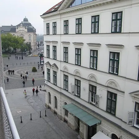 Old Centre - Rybarska Brana *