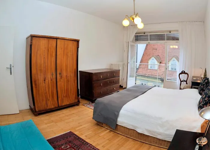 Old Centre - Rybarska Brana * Братислава